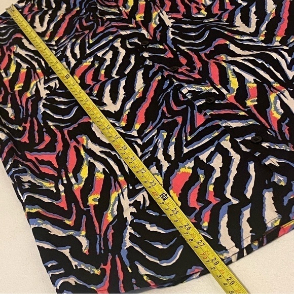 Super Massive Colorful Wavy Pattern Button Down Short Sleeves Shirt Men's Size S - Picture 9 of 9